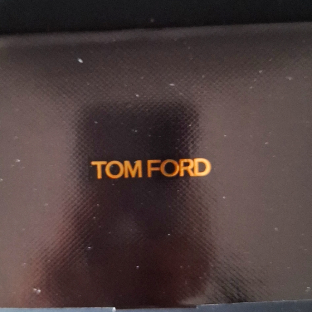 Tom Ford traceless foundation sampler - Picture 1 of 3